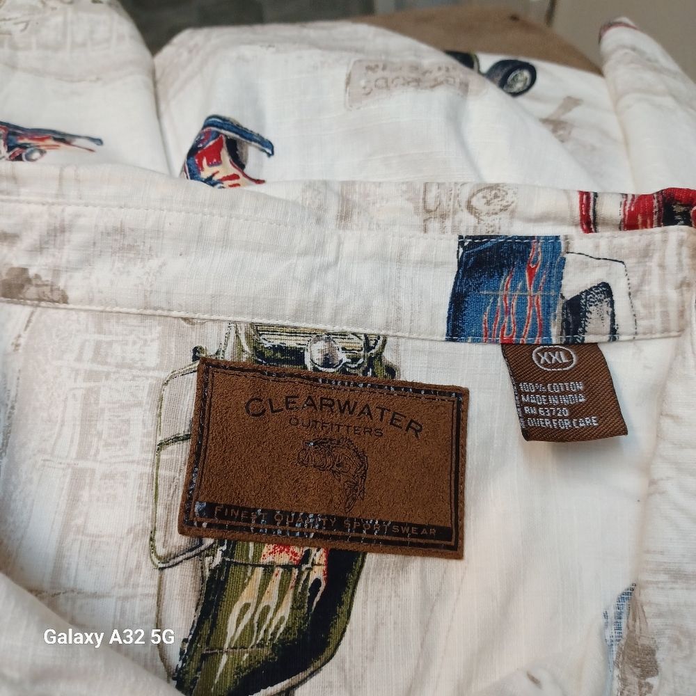 Clearwater Outfitters Size XXL Men's Classic Car Print Shirt - Picture 16 of 16